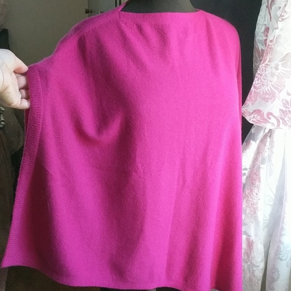 LAST DAY  ⭐Nordstrom Cashmere Pink Cape Shawl - Picture 5 of 8